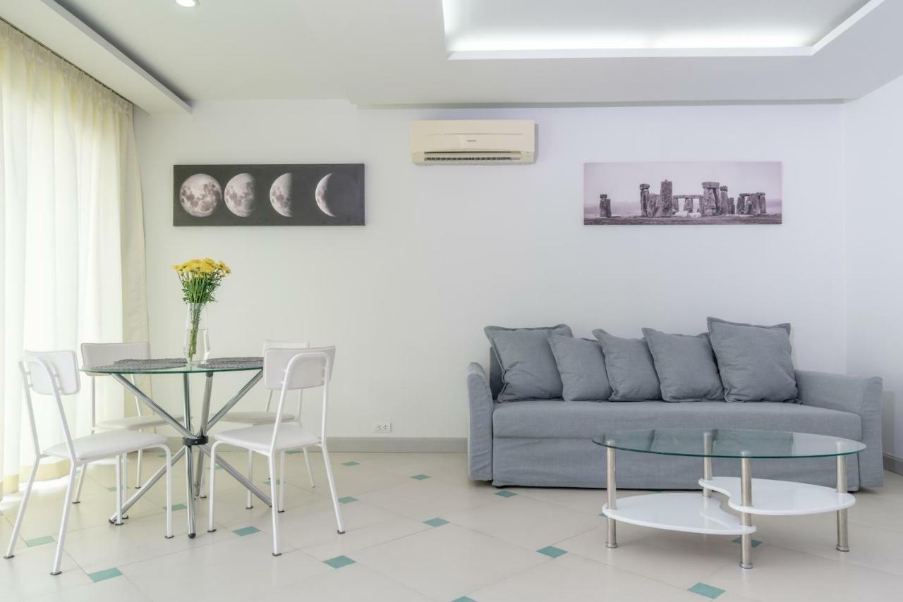 Condor Apartment Nai Harn Bagian luar foto