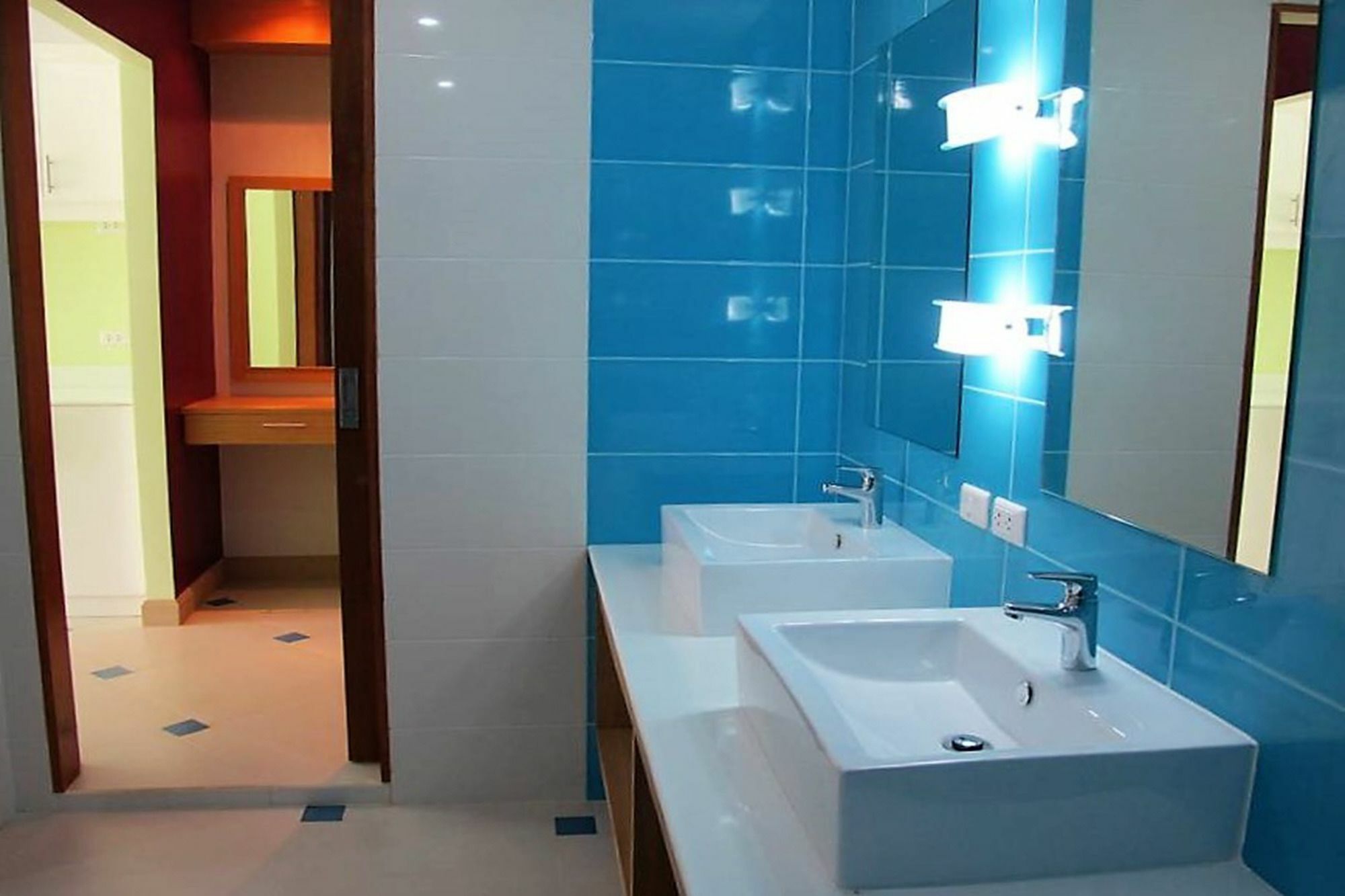 Condor Apartment Nai Harn Bagian luar foto