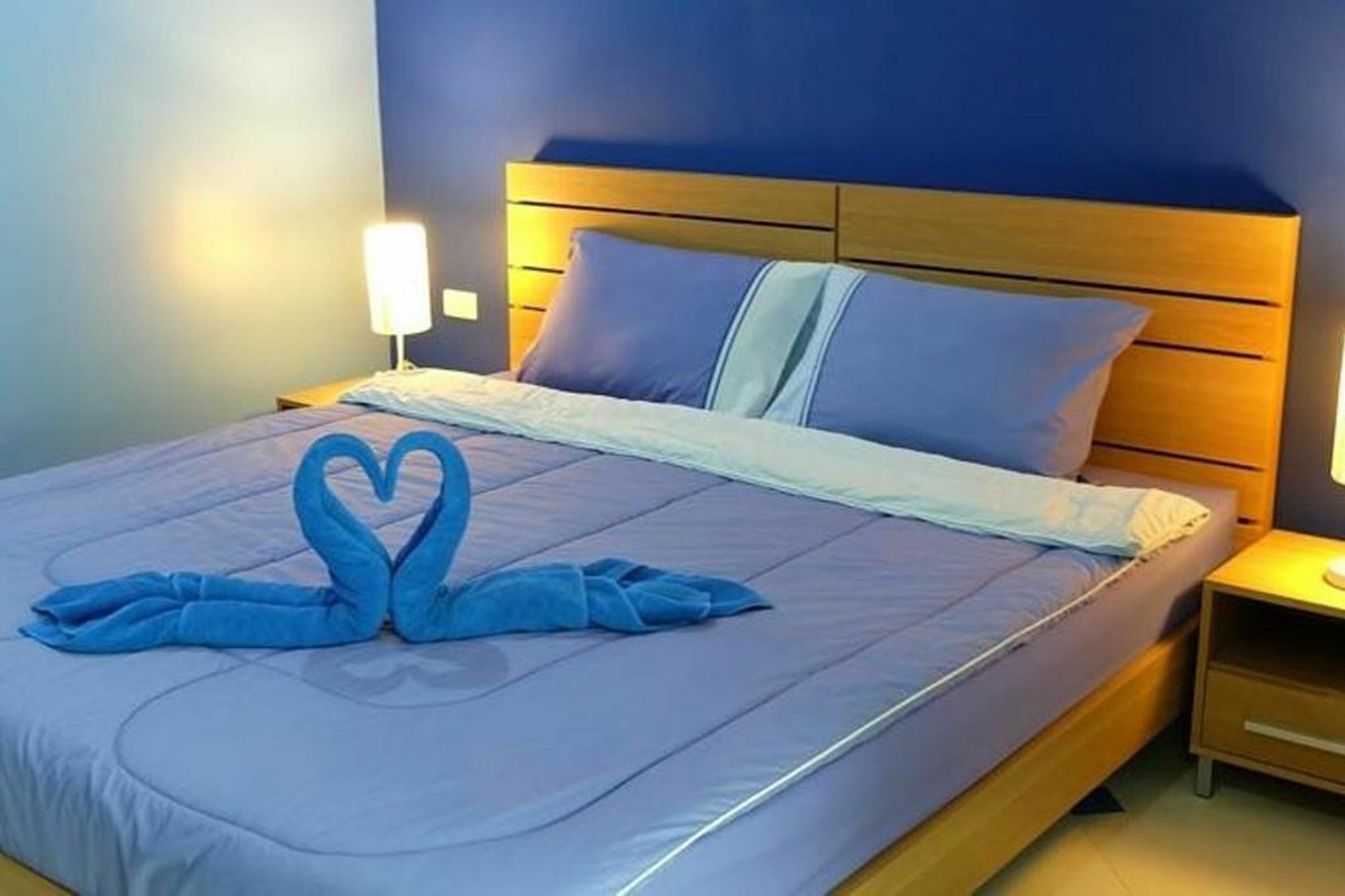 Condor Apartment Nai Harn Bagian luar foto
